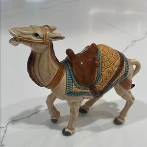 Ceramic Camel Figurine - Brown and Cream